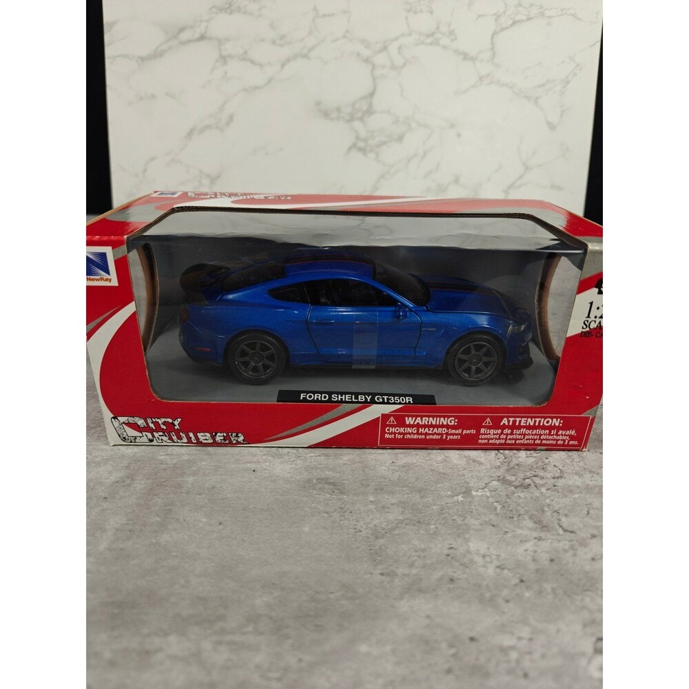New Ray Ford Shelby GT350R 1:24 Diecast Mustang Blue Model Car Sealed